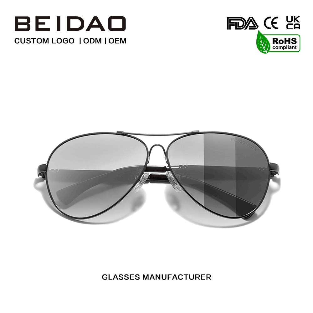 Lionsaí Fótachromacha Polaraithe Nua-Aimseartha Sunglasses Tiomána Fráma Alloy